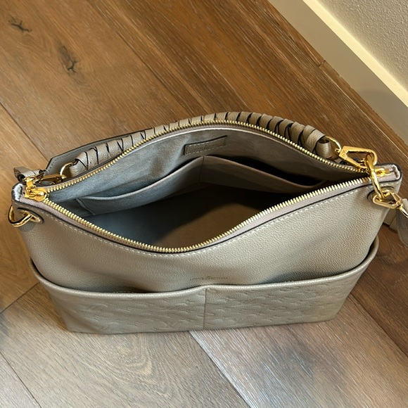 Louis Vuitton Monogram Empreinte Maida Hobo - Great Condition - Picture 9 of 16